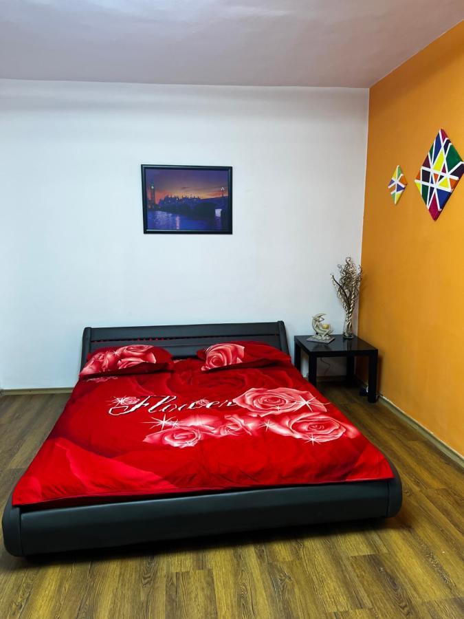 Crisshome1 Bucureşti Exterior foto